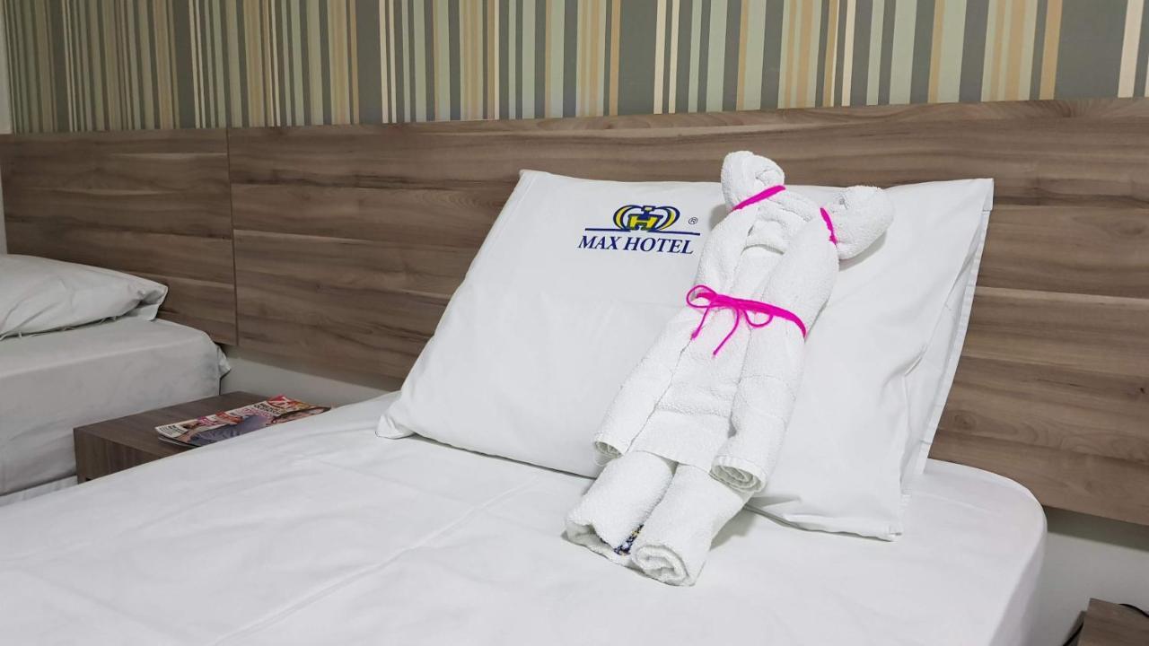 Max Hotel Арковерди Экстерьер фото