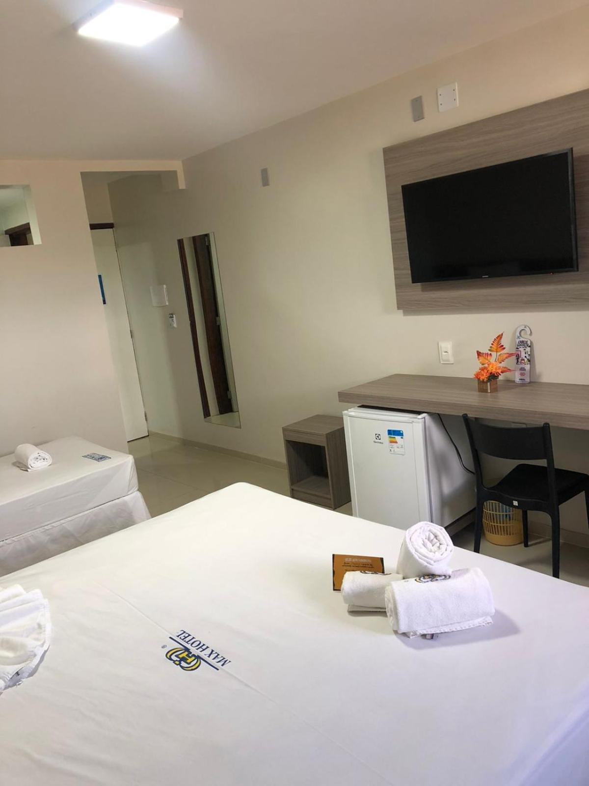 Max Hotel Арковерди Экстерьер фото